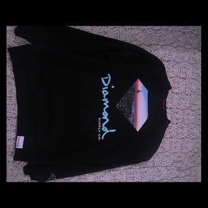 This is a Diamond fleece crewneck